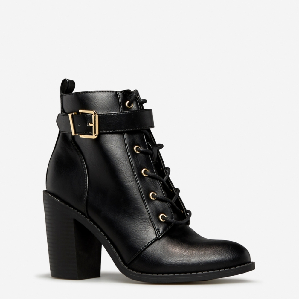 SHOEDAZZLE DILLY BLOCK HEEL BOOTIE
